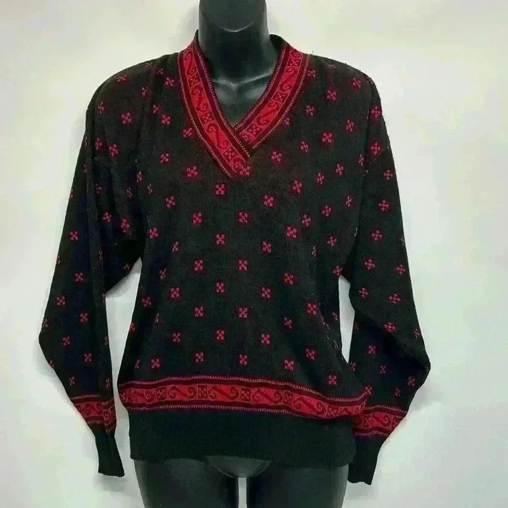 1970s 80s sweater V-neck size small